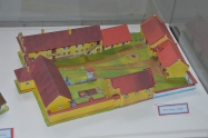 Papierov� architekt�ra v Galante