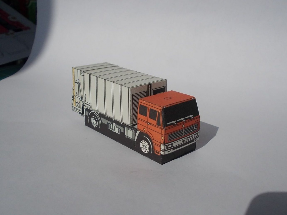 Minibox (Plná velikost v novém okně) Minibox