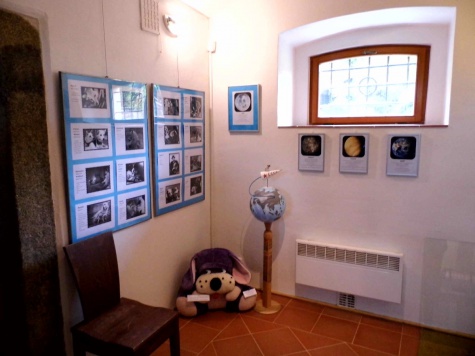 Lajka a zvířecí kosmonauti - muzeum Jílové u Prahy Lajka a zvířecí kosmonauti - muzeum Jílové u Prahy