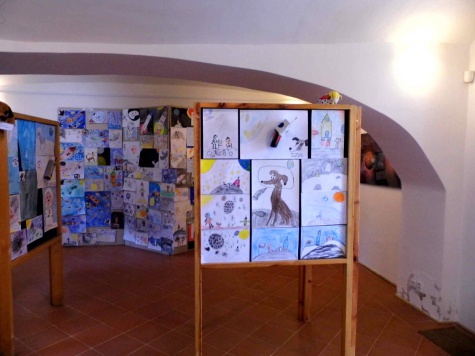 Lajka a zvířecí kosmonauti - muzeum Jílové u Prahy Lajka a zvířecí kosmonauti - muzeum Jílové u Prahy