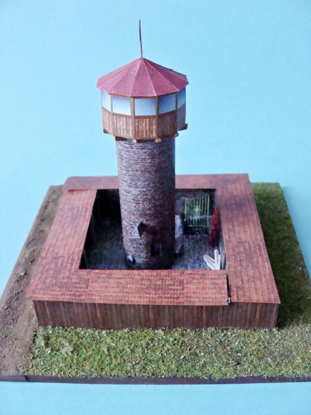 rozhledna Kovářka (Plná velikost v novém okně) rozhledna Kovářka