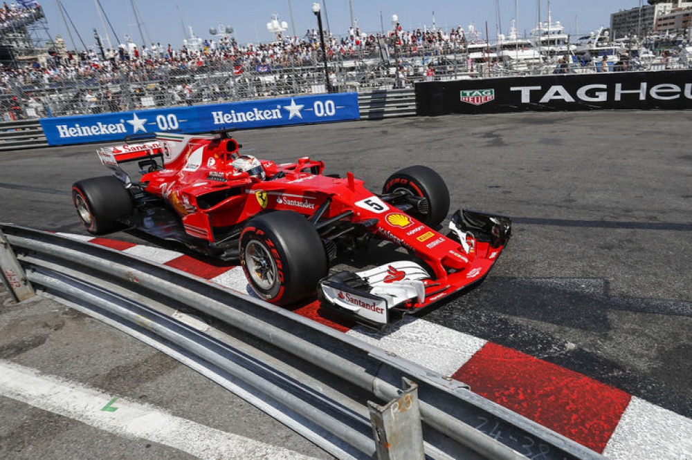FERRARI SF 70 H (tipo 668) 017 (Plná velikost v novém okně) FERRARI SF 70 H (tipo 668) 017