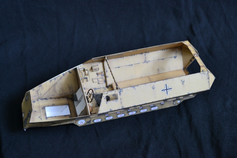 Sd.Kfz. 251/1 Ausf. C (Plná velikost v novém okně) Sd.Kfz. 251/1 Ausf. C