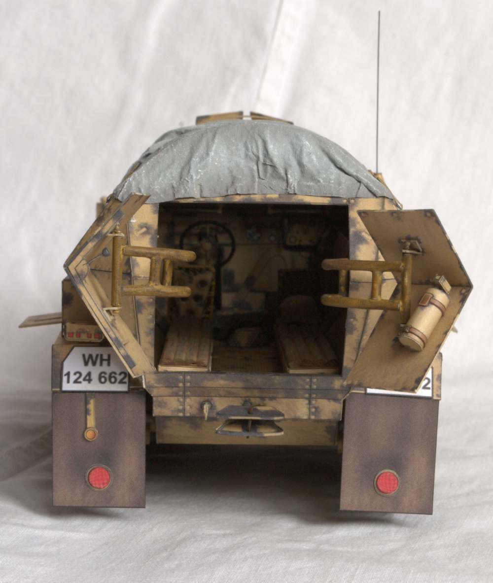 Sd.Kfz. 251/1 Ausf. C (Plná velikost v novém okně) Sd.Kfz. 251/1 Ausf. C