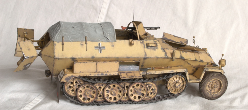 Sd.Kfz. 251/1 Ausf. C (Plná velikost v novém okně) Sd.Kfz. 251/1 Ausf. C