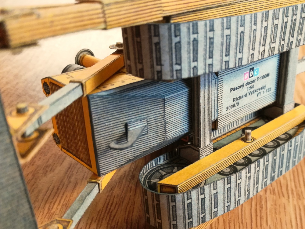 318662