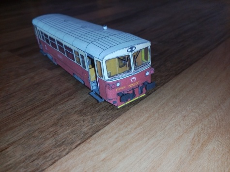 Motorov� v�z 810 492-9 ZSSK