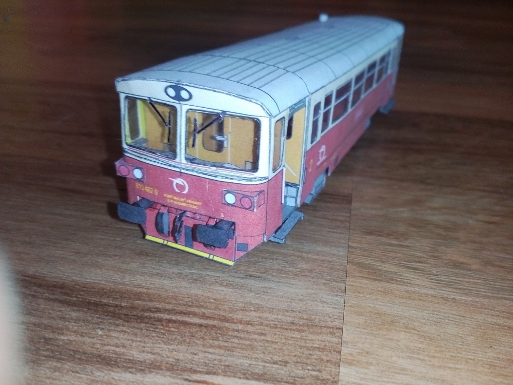 Motorov� v�z 810 492-9 ZSSK