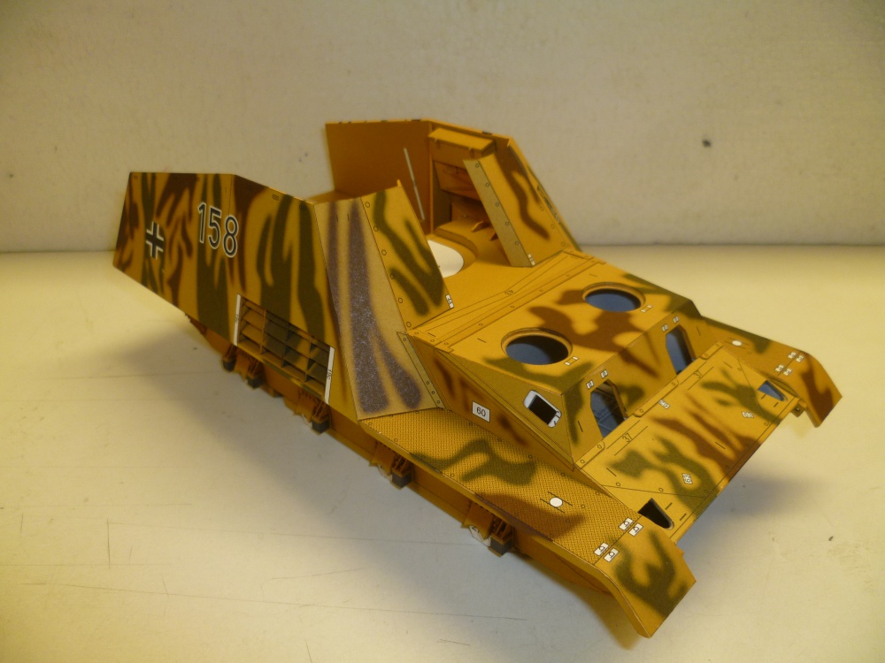SdKfz 165 Hummel (Plná velikost v novém okně) SdKfz 165 Hummel