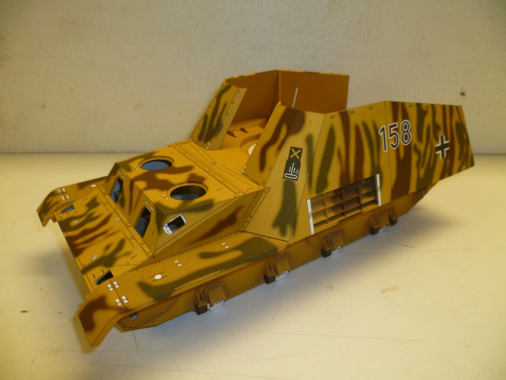 SdKfz 165 Hummel (Plná velikost v novém okně) SdKfz 165 Hummel
