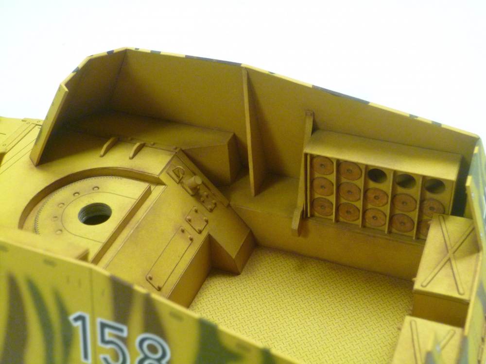 SdKfz 165 Hummel (Plná velikost v novém okně) SdKfz 165 Hummel