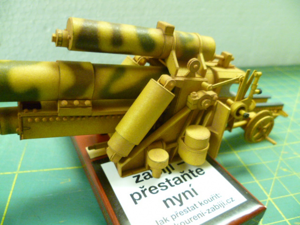 SdKfz 165 Hummel (Plná velikost v novém okně) SdKfz 165 Hummel