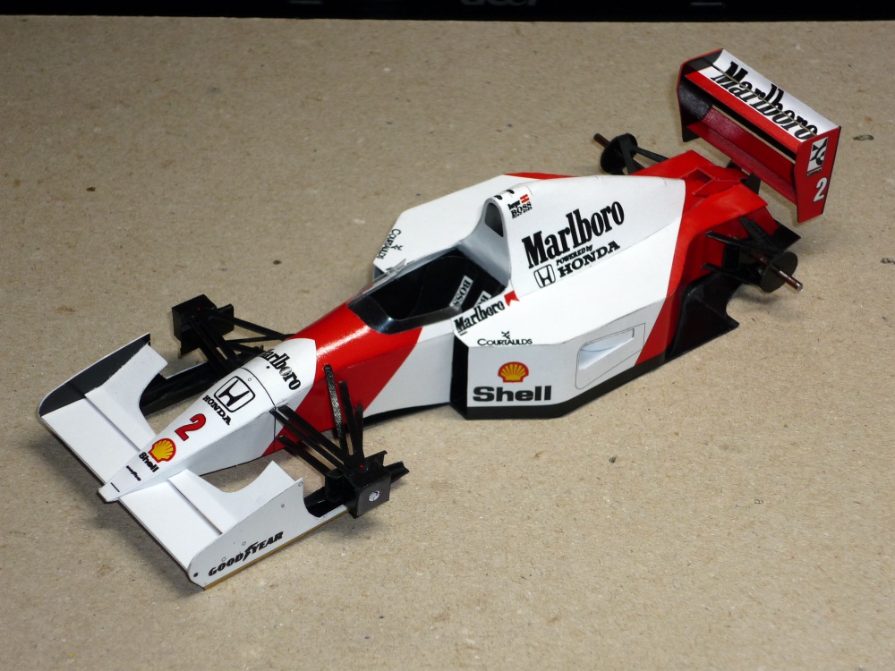 McLaren MP 4/7A - G.Berger - 1992 (Plná velikost v novém okně) McLaren MP 4/7A - G.Berger - 1992