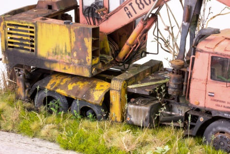 T815 AT-802