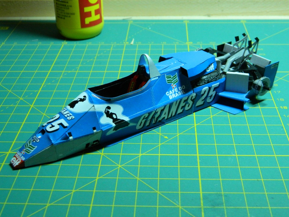 318866