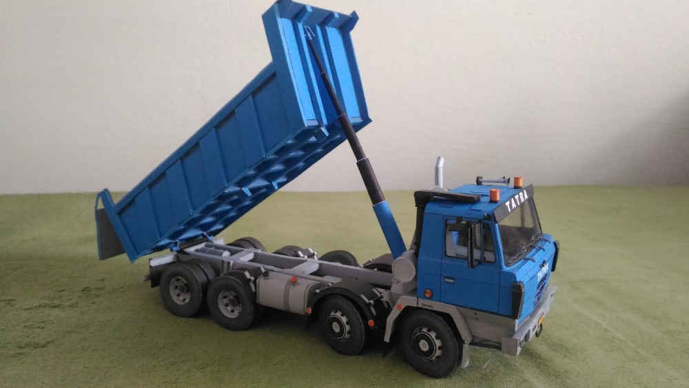 317098