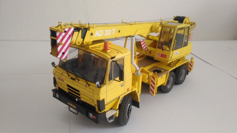 317100