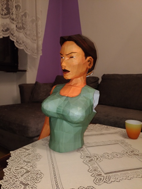 Lara Croft 160cm Free Lara Croft 160cm Free