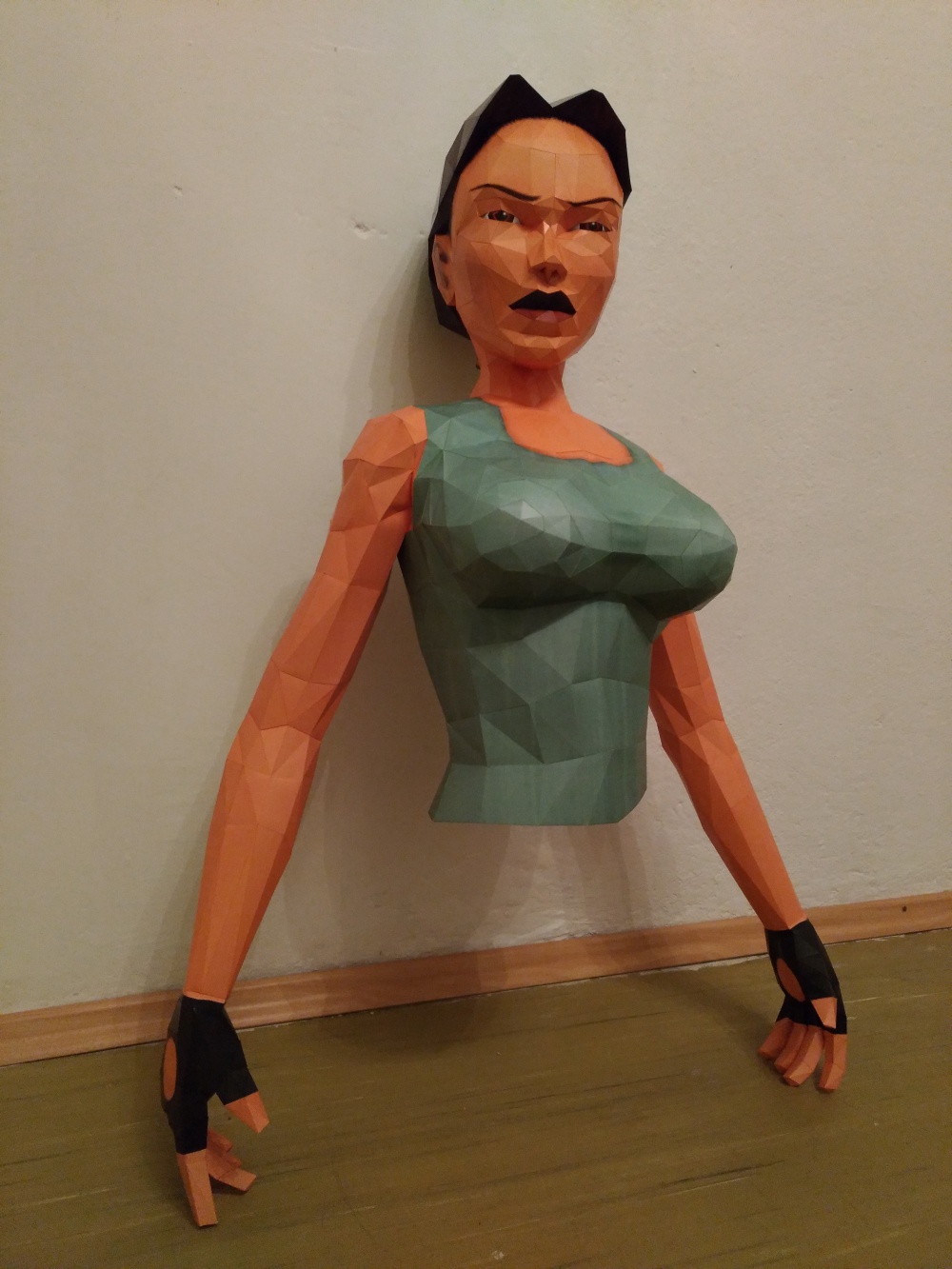 Lara Croft 160cm Free (Plná velikost v novém okně) Lara Croft 160cm Free