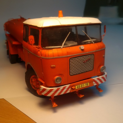 Kropící vůz 706 RTH AKV-8 Kropící vůz 706 RTH AKV-8