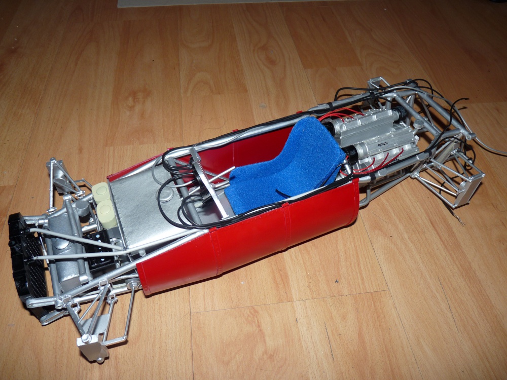 324490