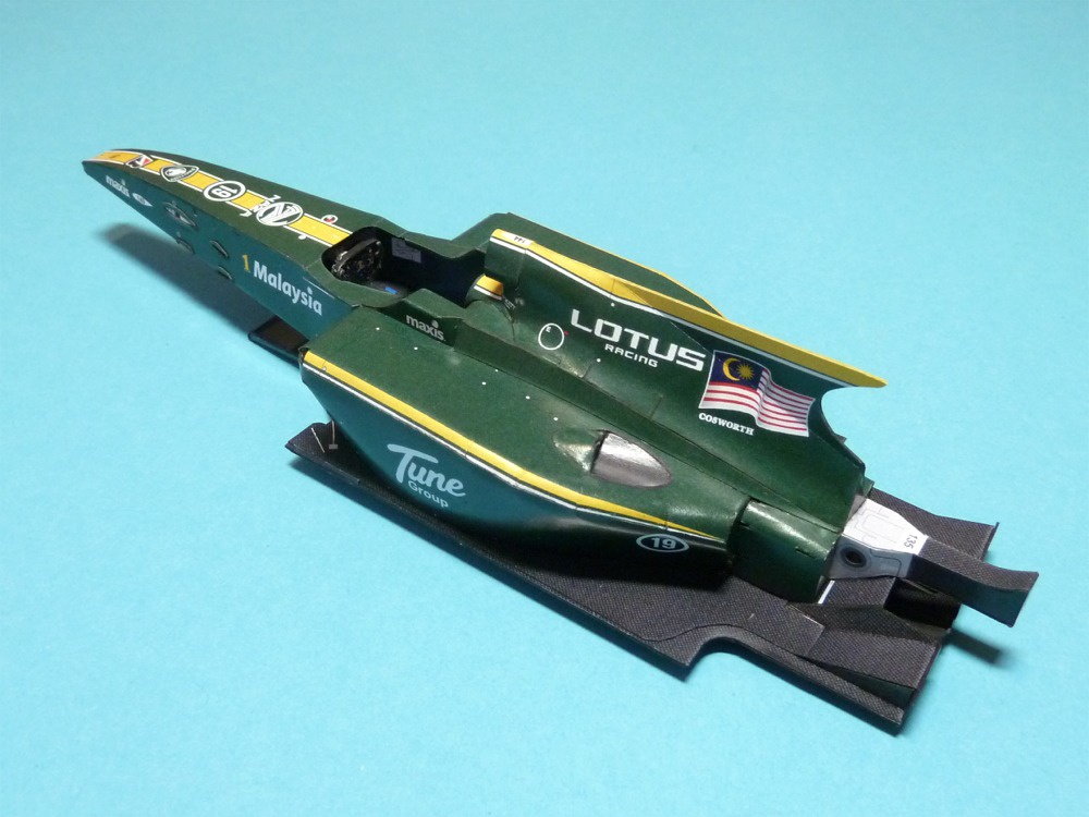 Lotus T127/GP Malaysia 2010 training (Plná velikost v novém okně) Lotus T127/GP Malaysia 2010 training
