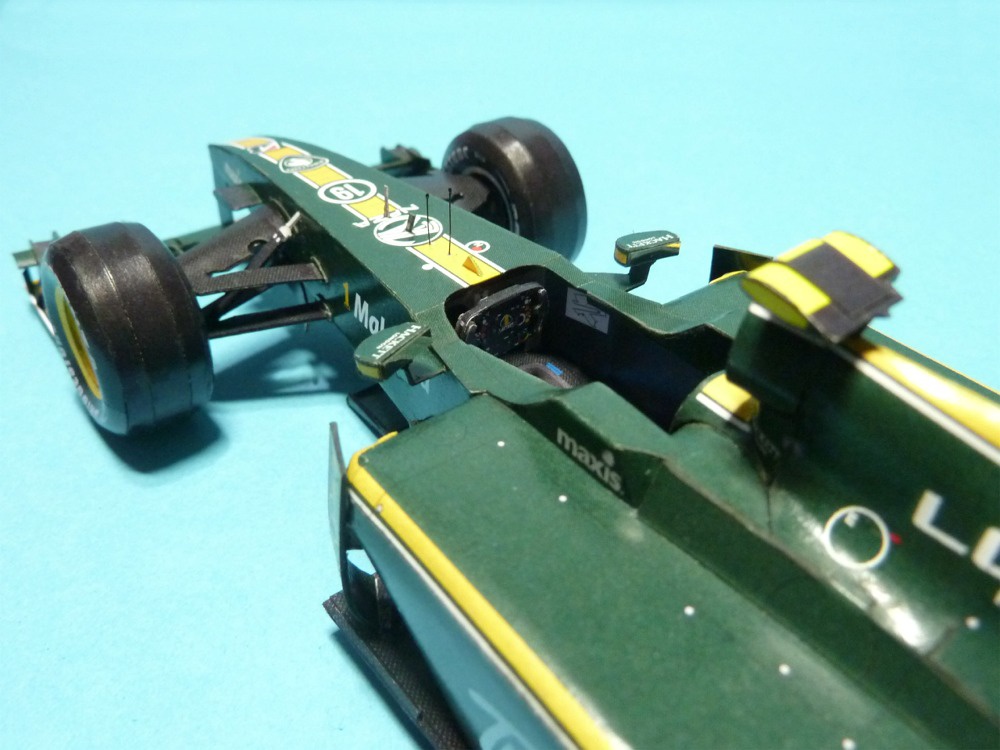 Lotus T127/GP Malaysia 2010 training (Plná velikost v novém okně) Lotus T127/GP Malaysia 2010 training