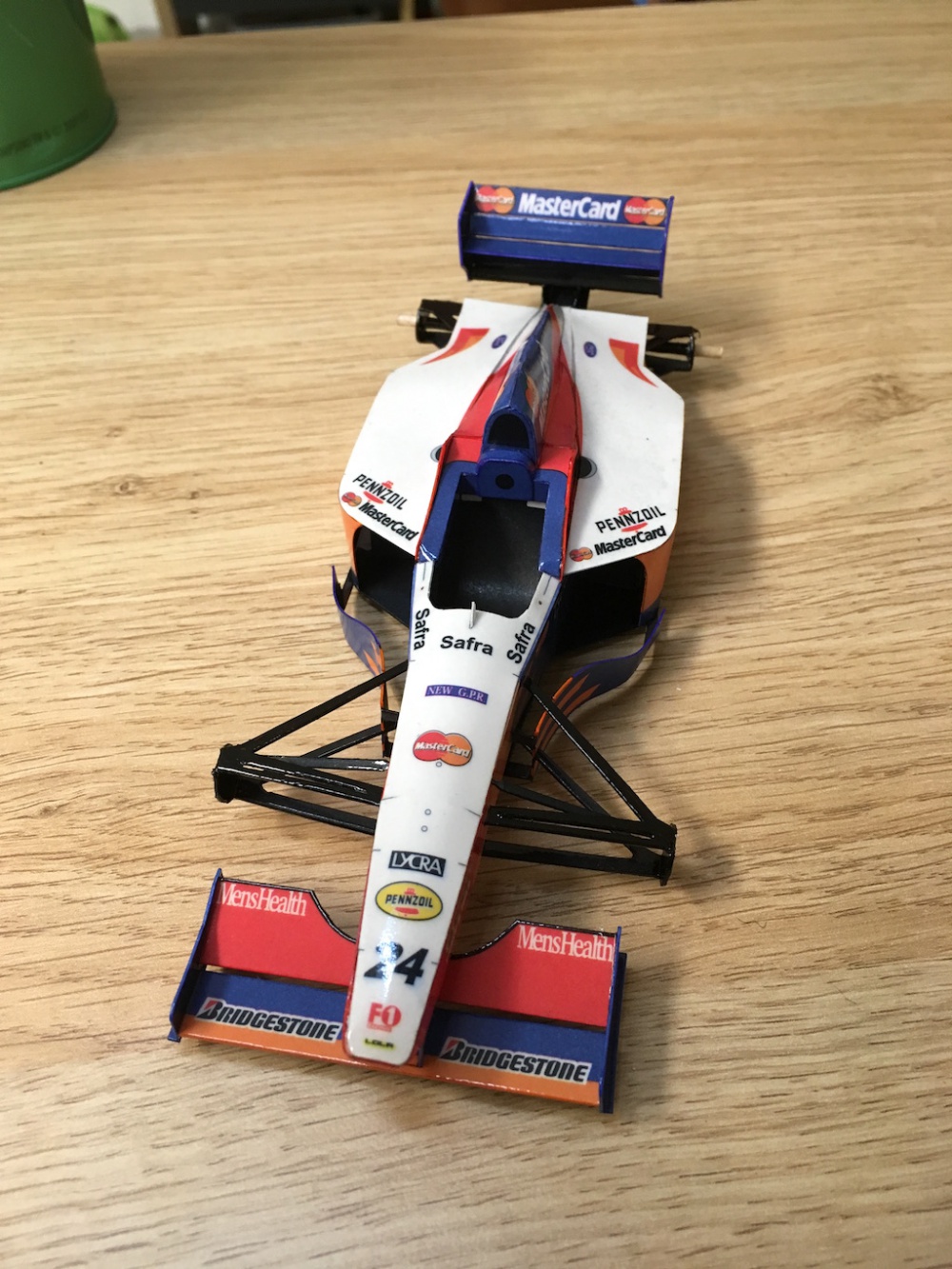 Lola T 97-30 (Pln� velikost v nov�m okn�) Lola T 97-30