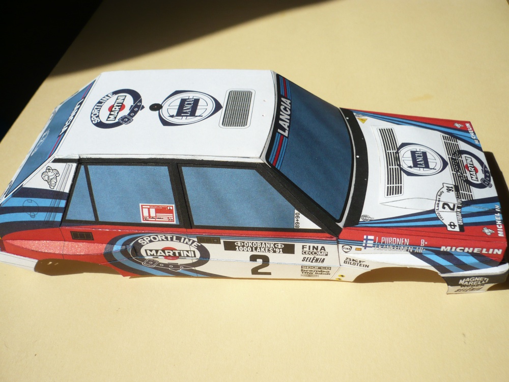 Lancia Delta HF Martini (Plná velikost v novém okně) Lancia Delta HF Martini