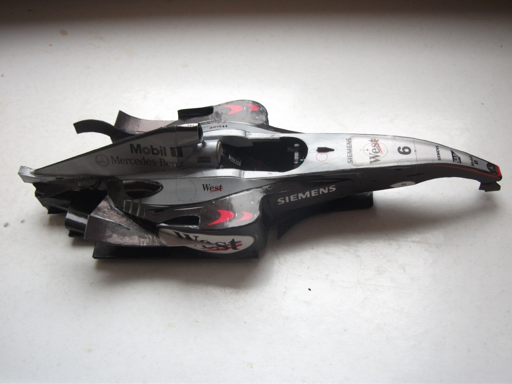 McLaren MP 14/9, Kimi Raikkonen, GP Monaco, 2004 (Plná velikost v novém okně) McLaren MP 14/9, Kimi Raikkonen, GP Monaco, 2004