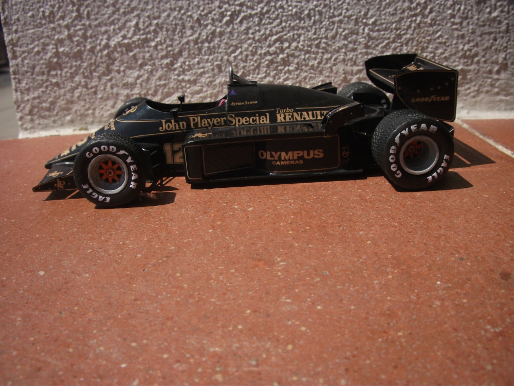 319310