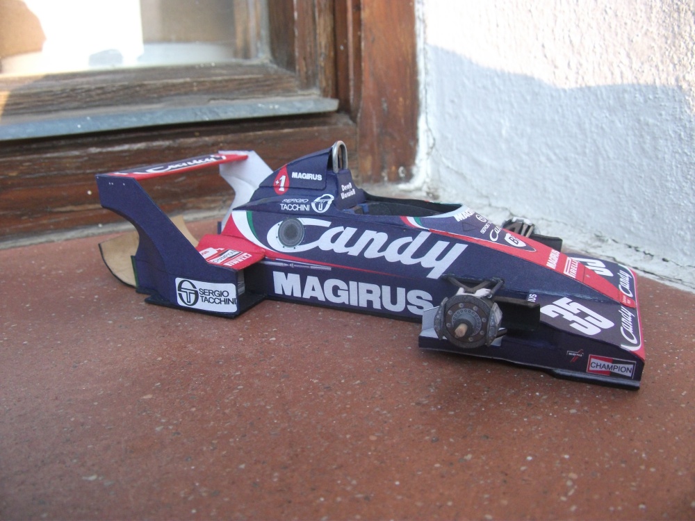 Toleman TG183B, Derek Warwick, 1983 (Plná velikost v novém okně) Toleman TG183B, Derek Warwick, 1983
