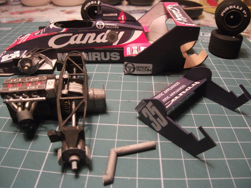 Toleman TG183B, Derek Warwick, 1983 (Plná velikost v novém okně) Toleman TG183B, Derek Warwick, 1983
