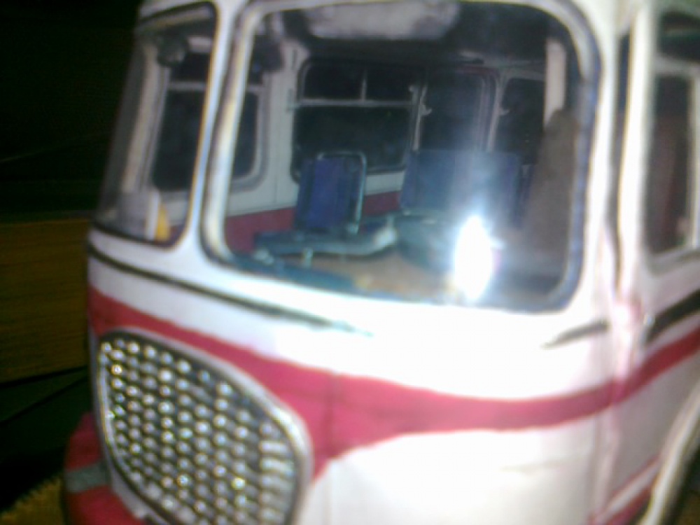 320073