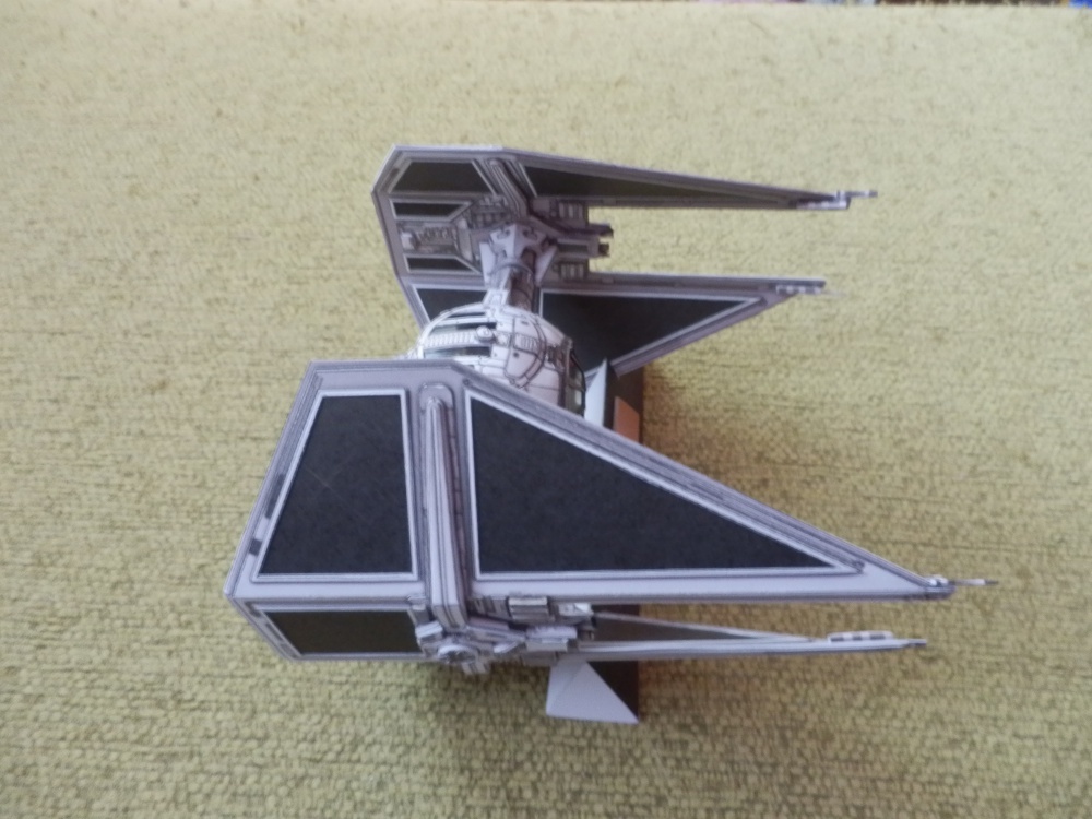 TIE FIGHTER (Plná velikost v novém okně) TIE FIGHTER