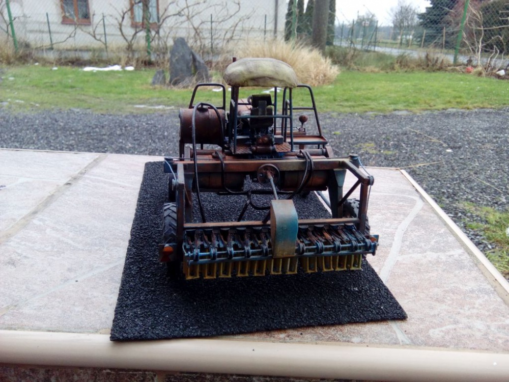 321019