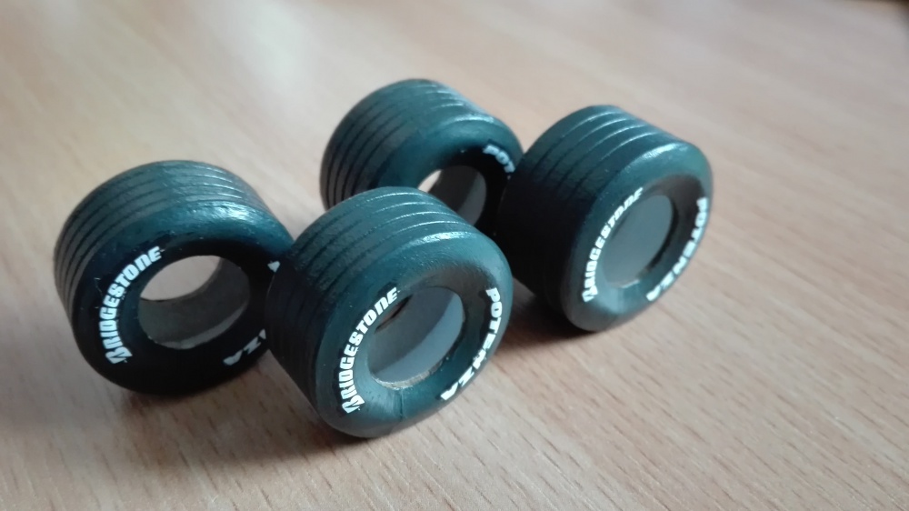 327500