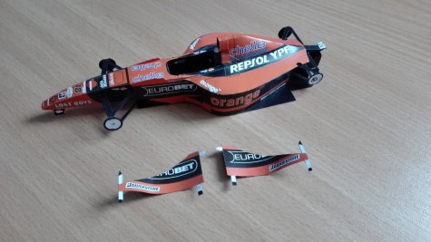 Arrows A21 - 2000 - Pedro de la Rosa (spole�n� model)