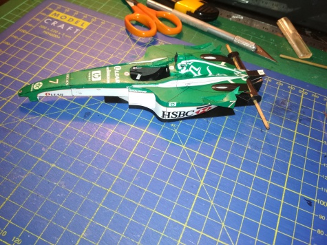 Jaguar R1 spolo�n� model sez�na 2000