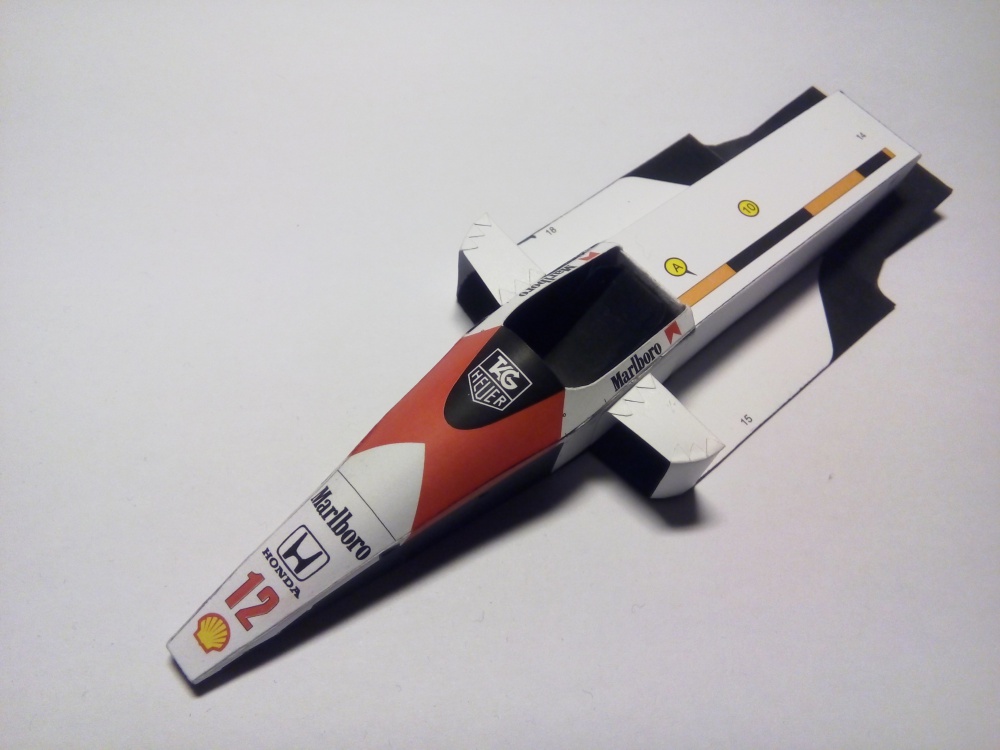 McLaren MP4/4 (Plná velikost v novém okně) McLaren MP4/4