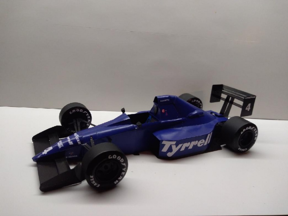 Tyrrell 018, 1989, M. Alboreto, Mexiko