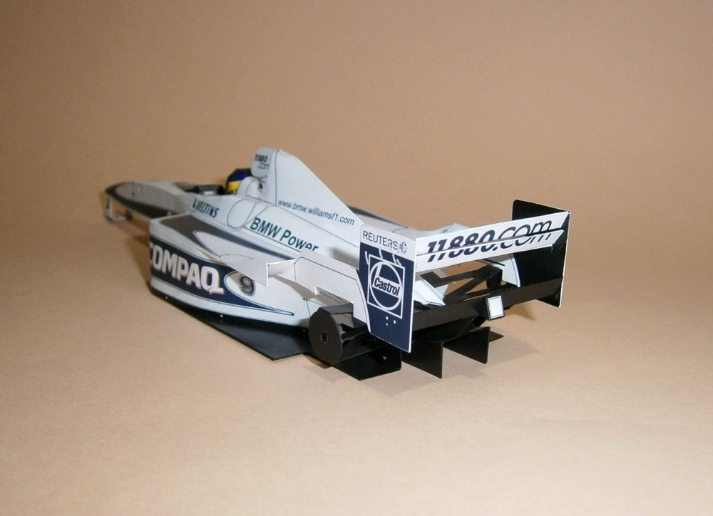 Williams FW22 - R. Schumacher - 2000 (společný model) (Plná velikost v novém okně) Williams FW22 - R. Schumacher - 2000 (společný model)