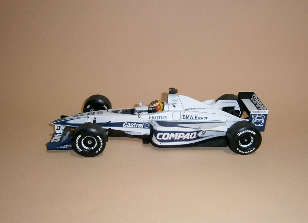 Williams FW22 - R. Schumacher - 2000 (společný model) (Plná velikost v novém okně) Williams FW22 - R. Schumacher - 2000 (společný model)