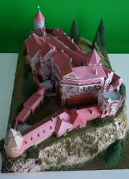 Hrad Pern�tejn
