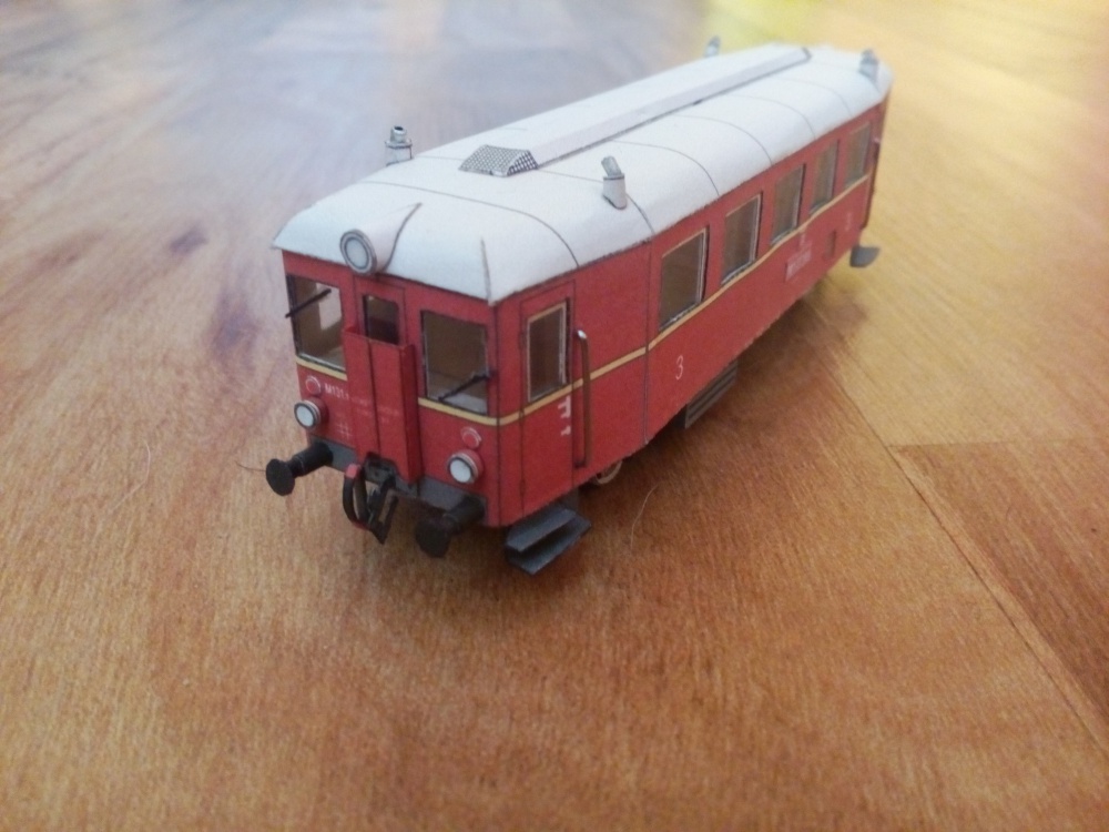 323920