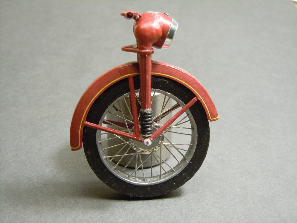 Motocykl JAWA 250 (Plná velikost v novém okně) Motocykl JAWA 250