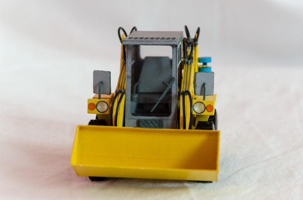 325521