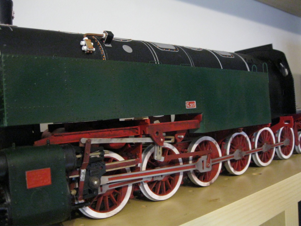 341713