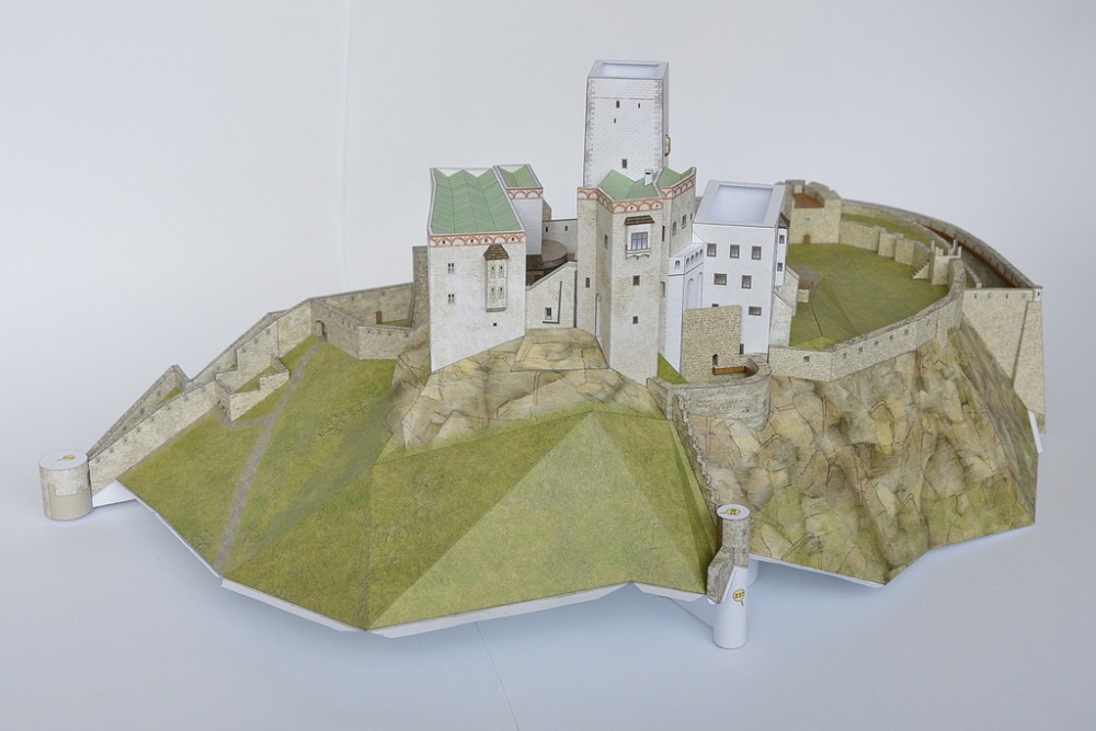 Trenčiansky hrad (Plná velikost v novém okně) Trenčiansky hrad