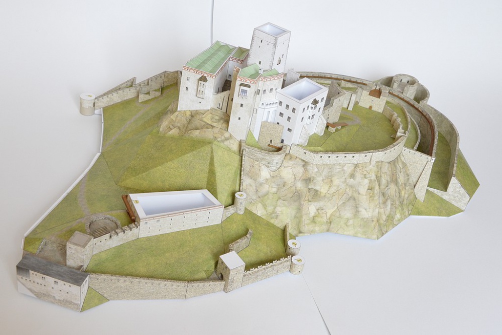 Trenčiansky hrad (Plná velikost v novém okně) Trenčiansky hrad